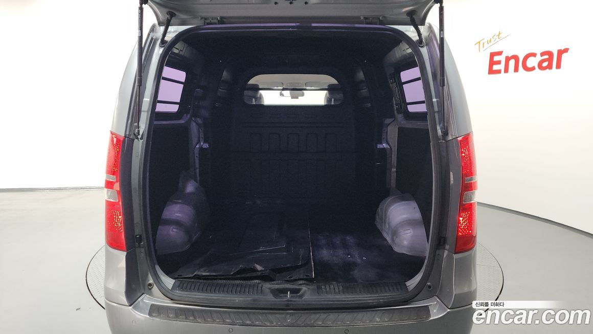 Hyundai Starex 2016