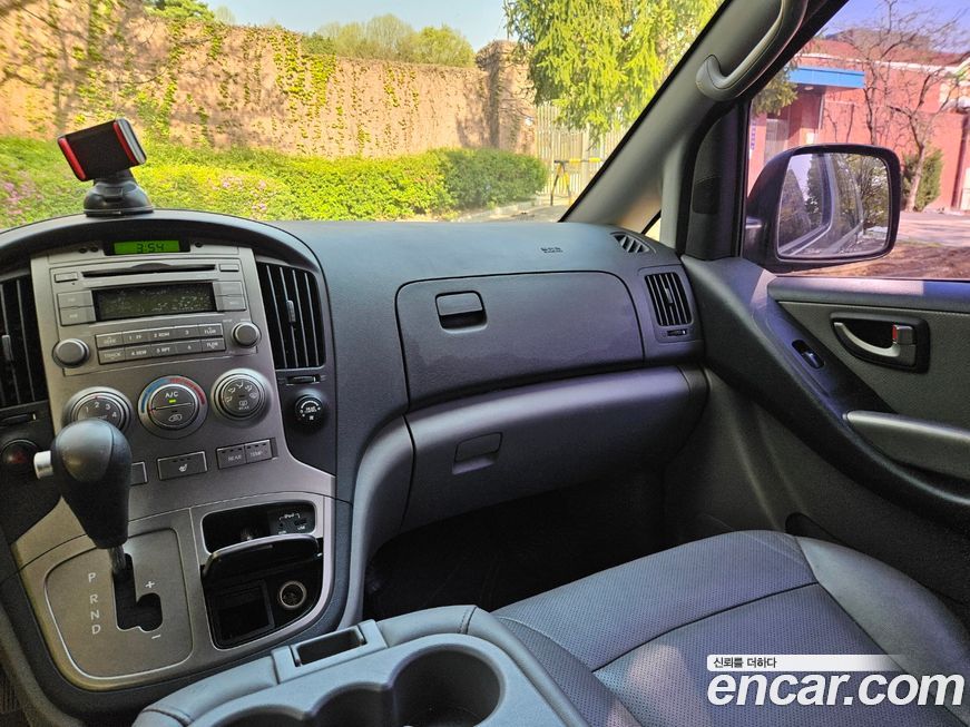 Hyundai Starex 2012