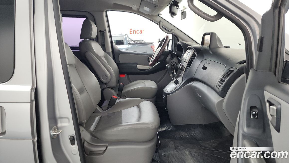 Hyundai Starex 2016