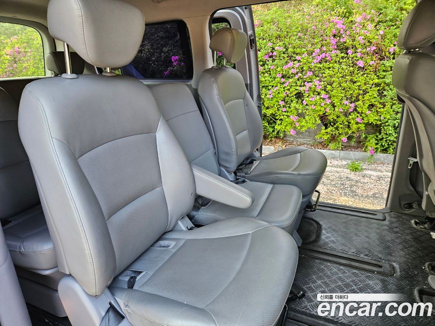 Hyundai Starex 2012