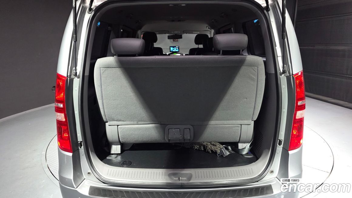Hyundai Starex 2011