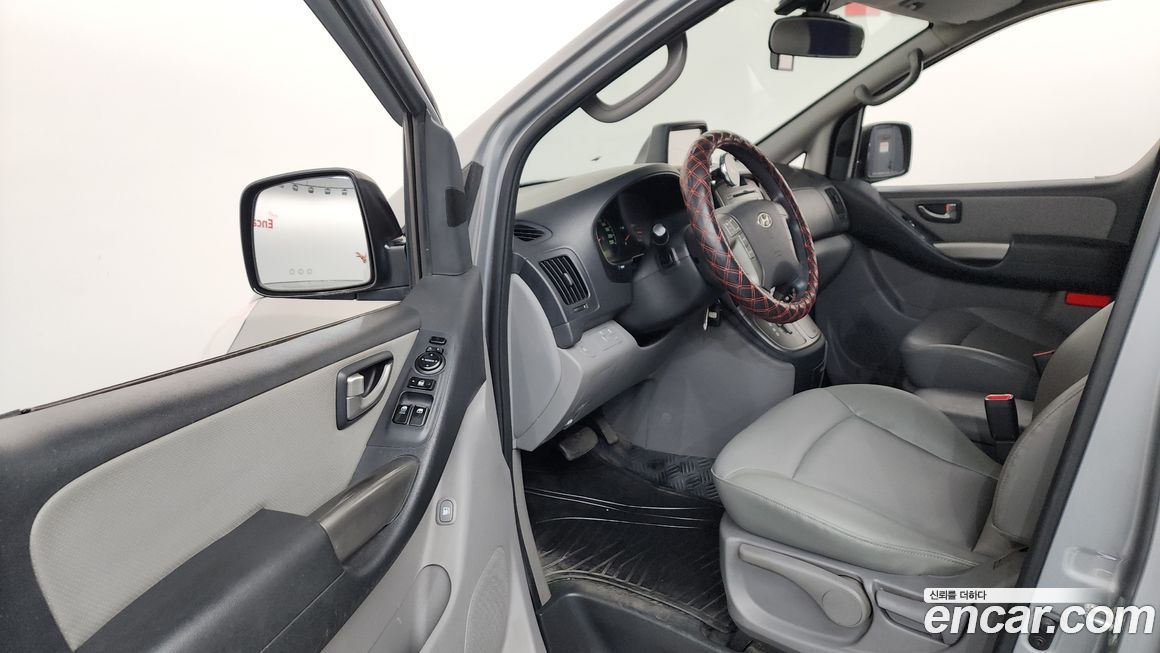 Hyundai Starex 2016