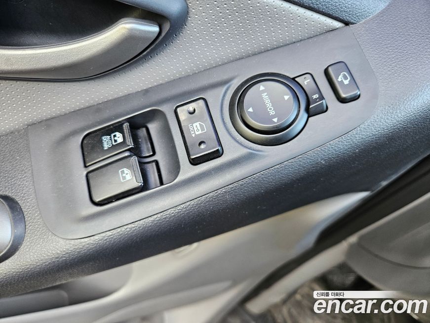 Hyundai Starex 2012