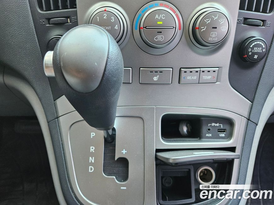 Hyundai Starex 2012
