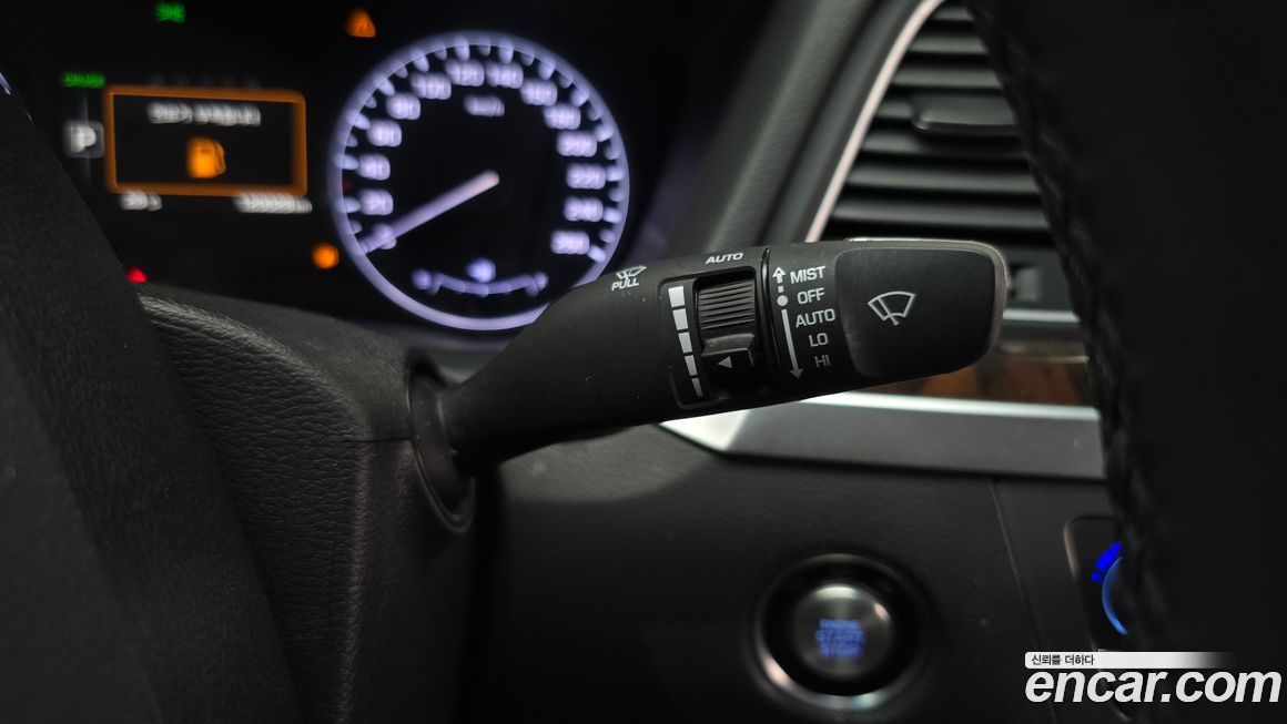 Hyundai Genesis 2016