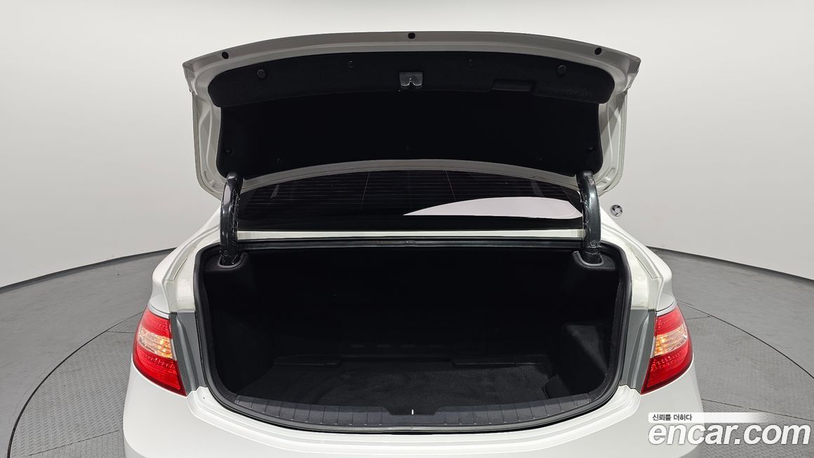 Hyundai Grandeur 2016