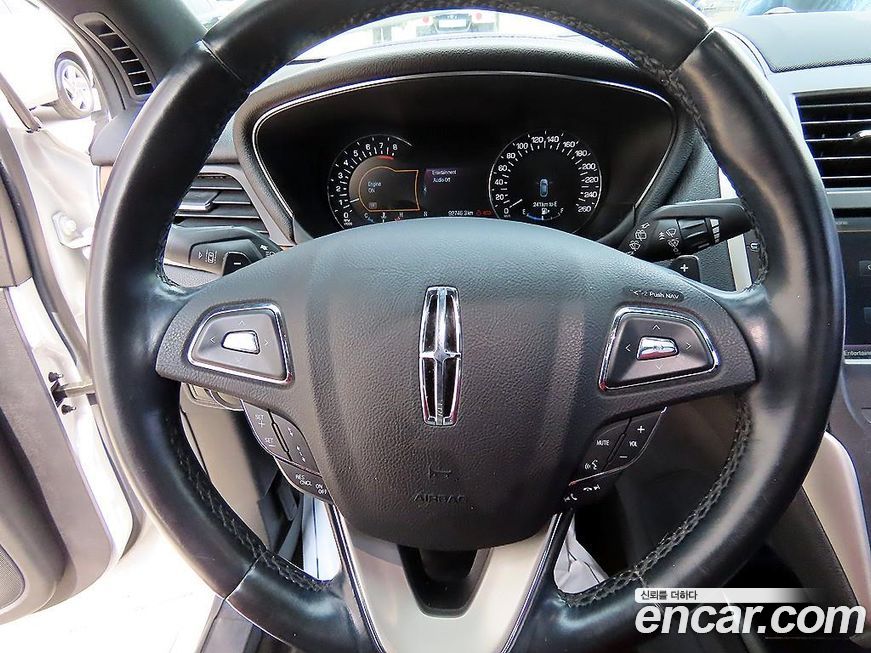 Lincoln MKC 2016