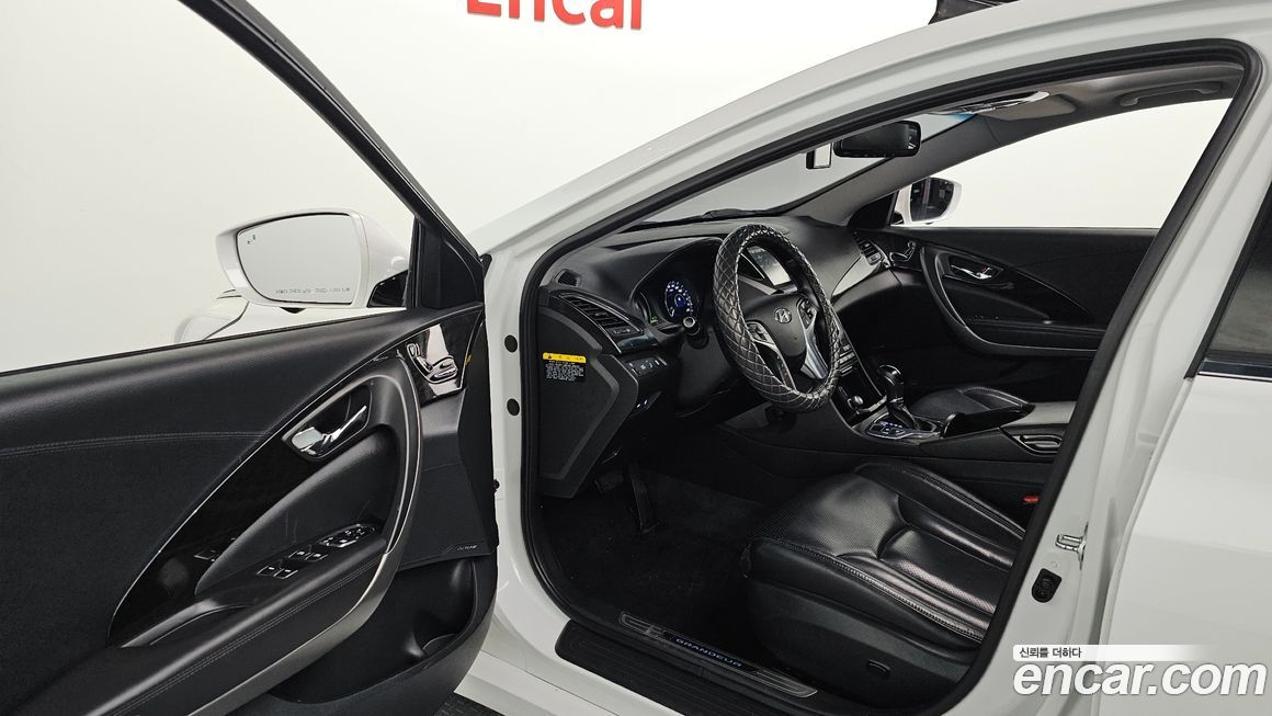 Hyundai Grandeur 2016