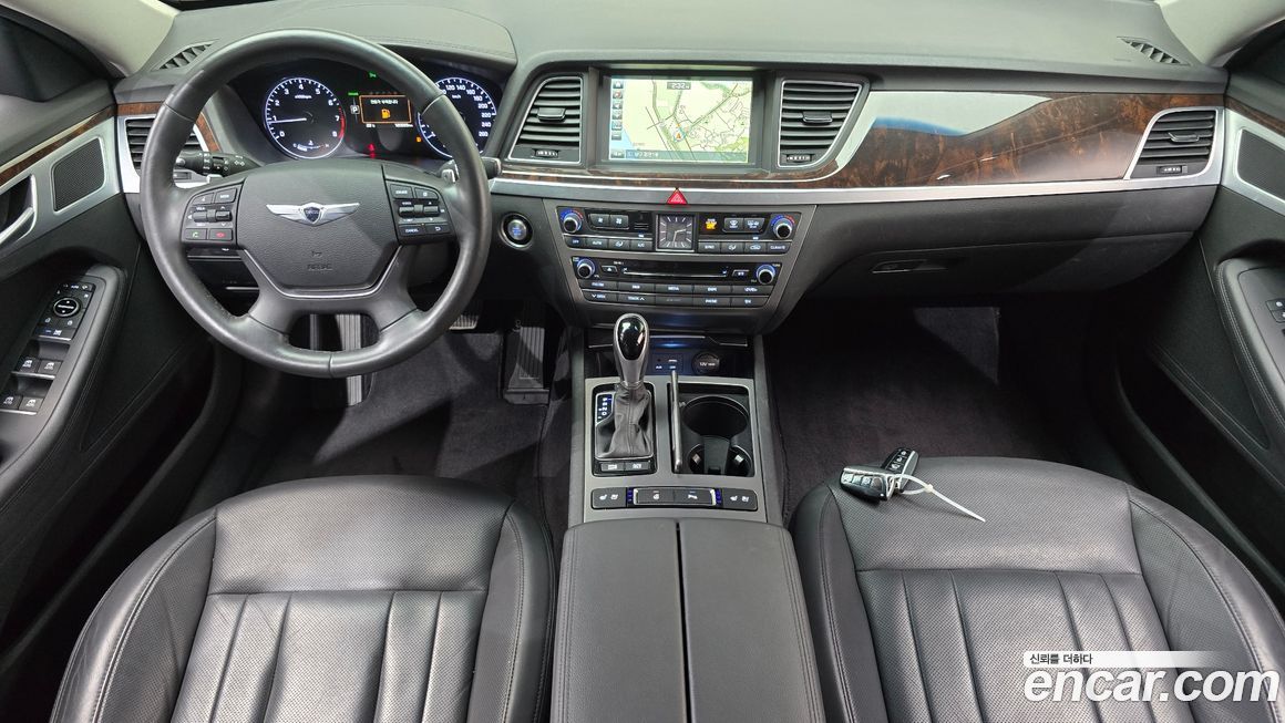 Hyundai Genesis 2016