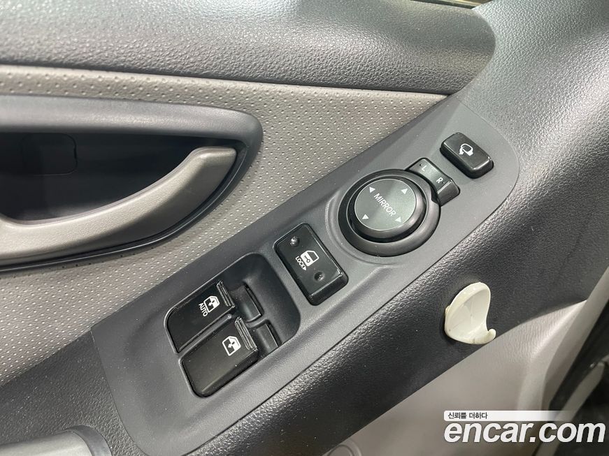 Hyundai Starex 2016