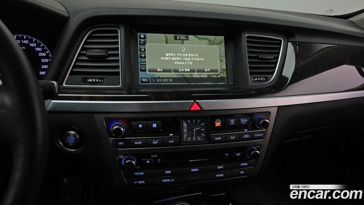 Hyundai Genesis 2016