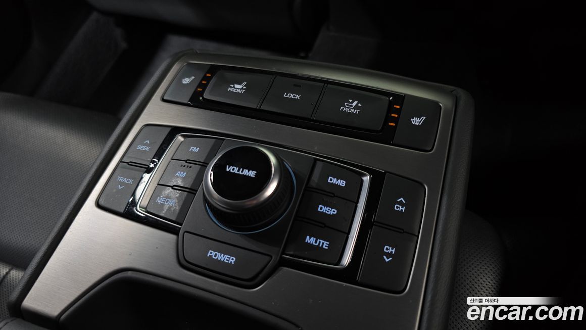 Hyundai Genesis 2016