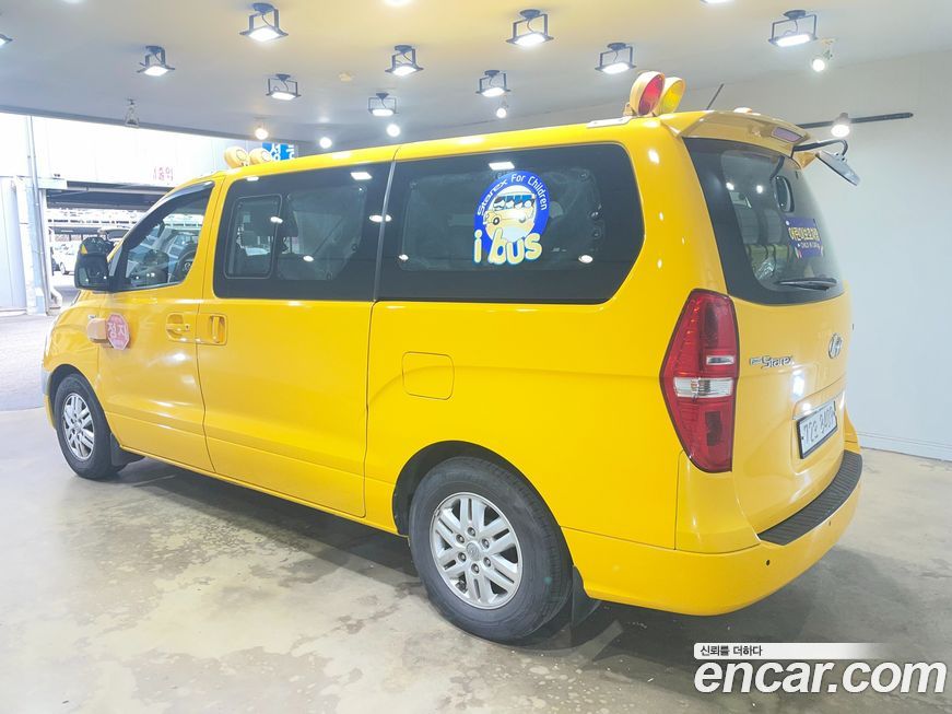 Hyundai Starex 2016