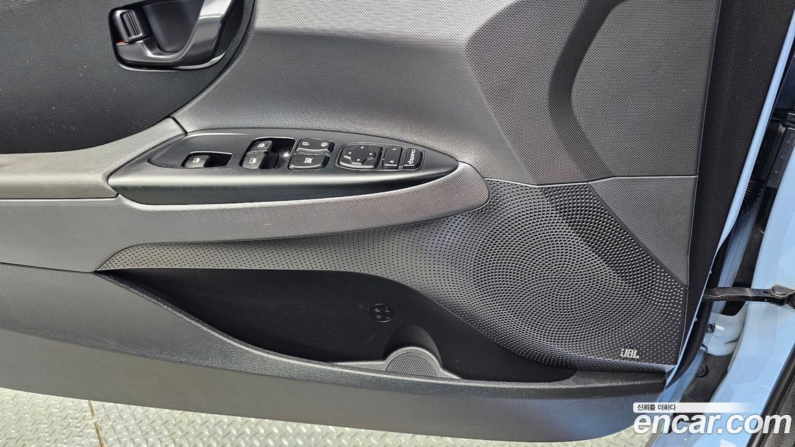 Hyundai Veloster 2019