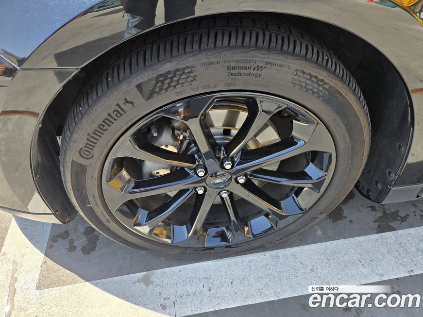 Ford Taurus 2015