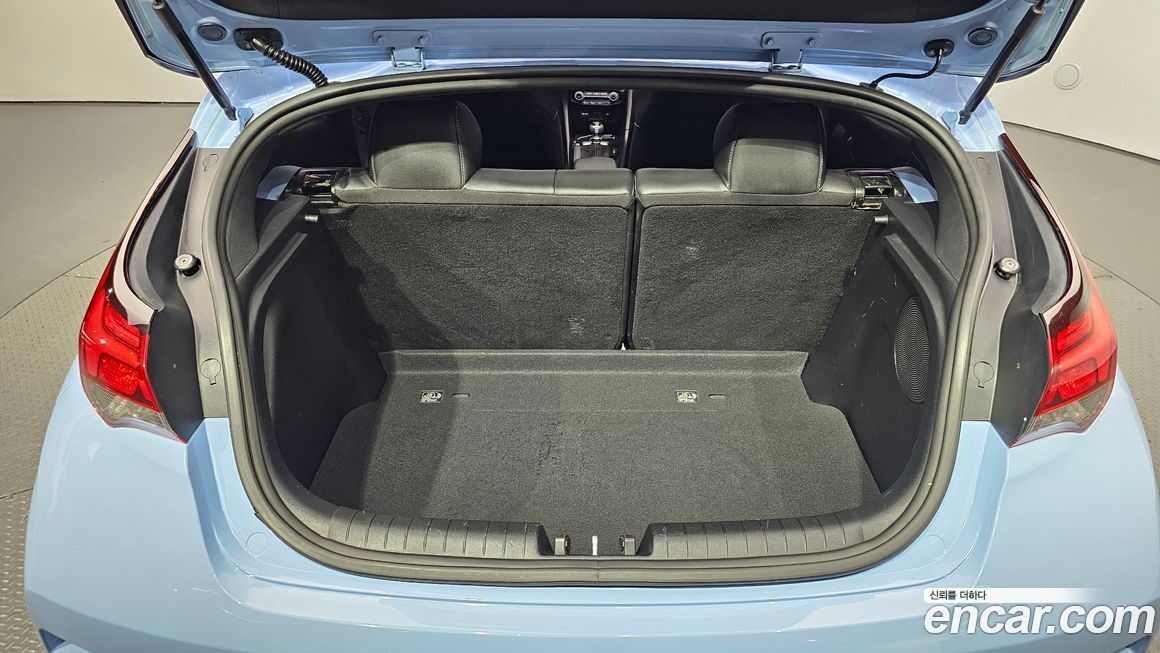 Hyundai Veloster 2019