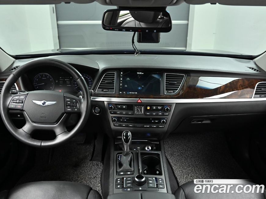 Hyundai Genesis 2016