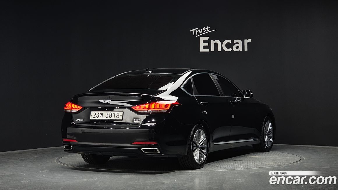 Hyundai Genesis 2014