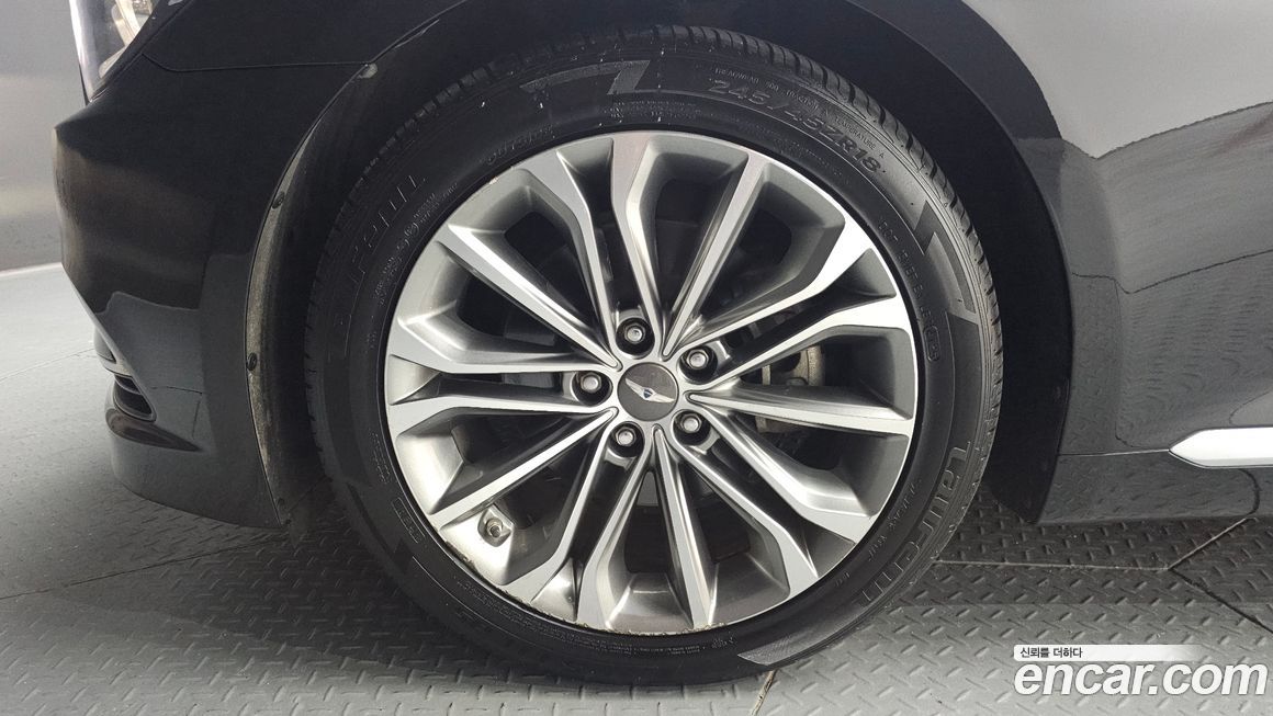 Hyundai Genesis 2014