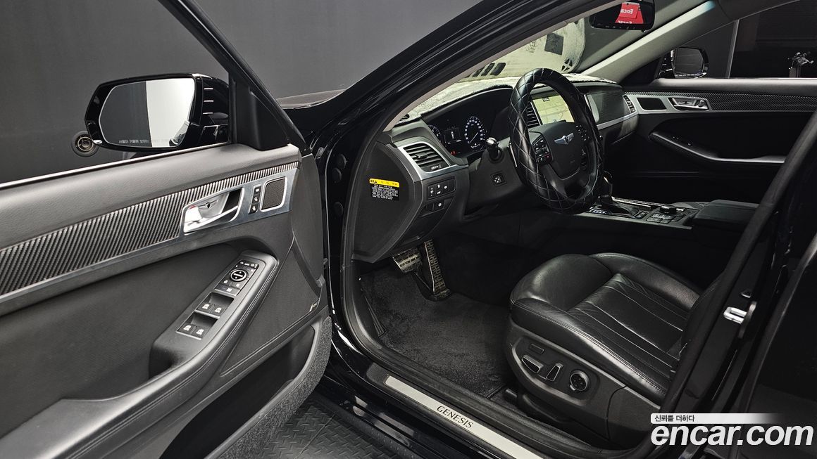 Hyundai Genesis 2014