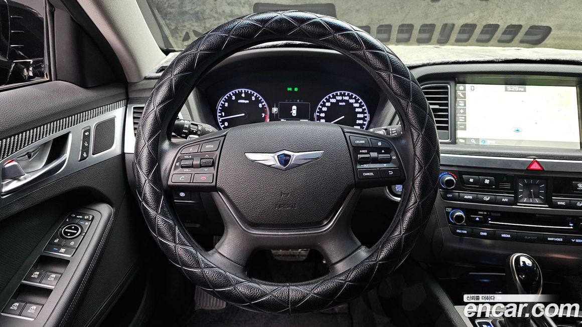 Hyundai Genesis 2014