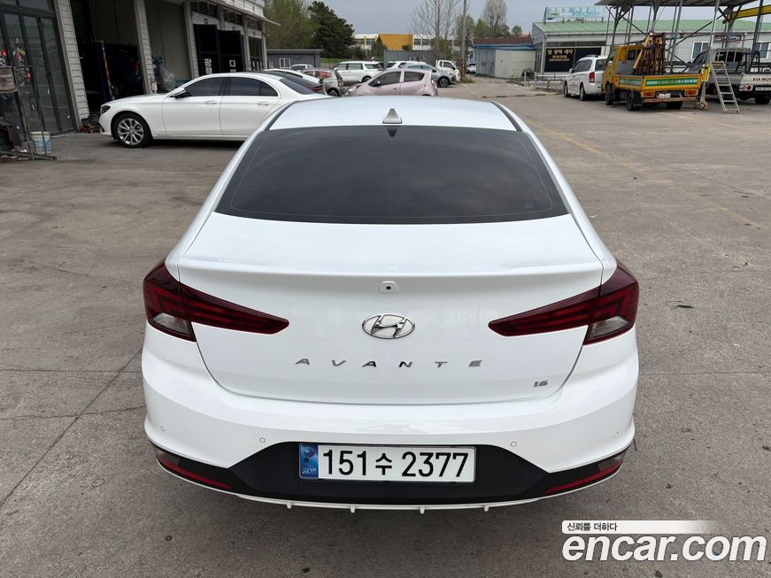 Hyundai AVANTE 2019
