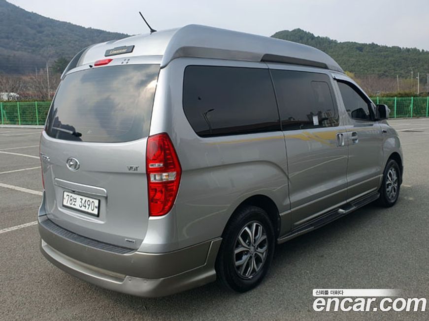 Hyundai Starex 2016