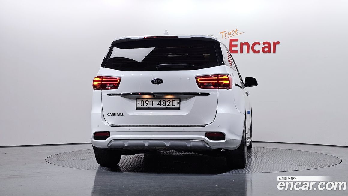 Kia Canival 2019