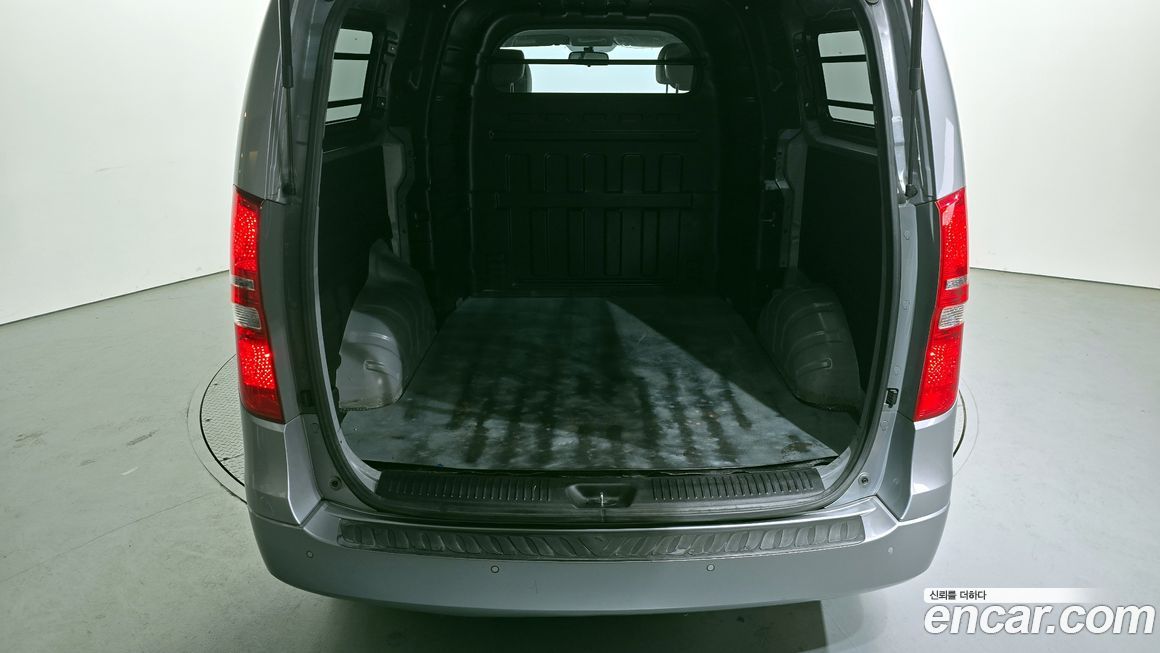 Hyundai Starex 2020