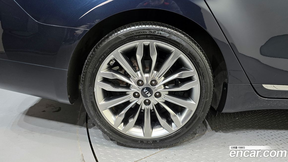 Kia K7 2020
