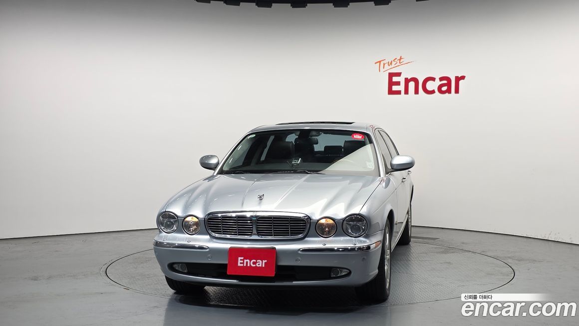 Jaguar XJ-8 2006