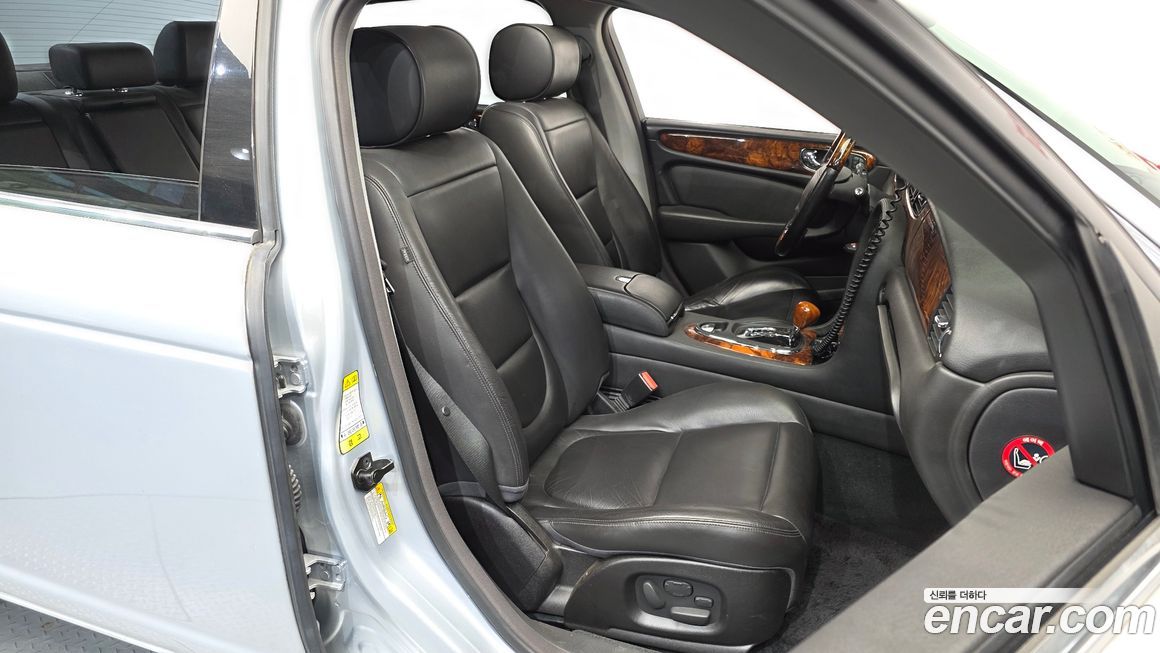 Jaguar XJ-8 2006