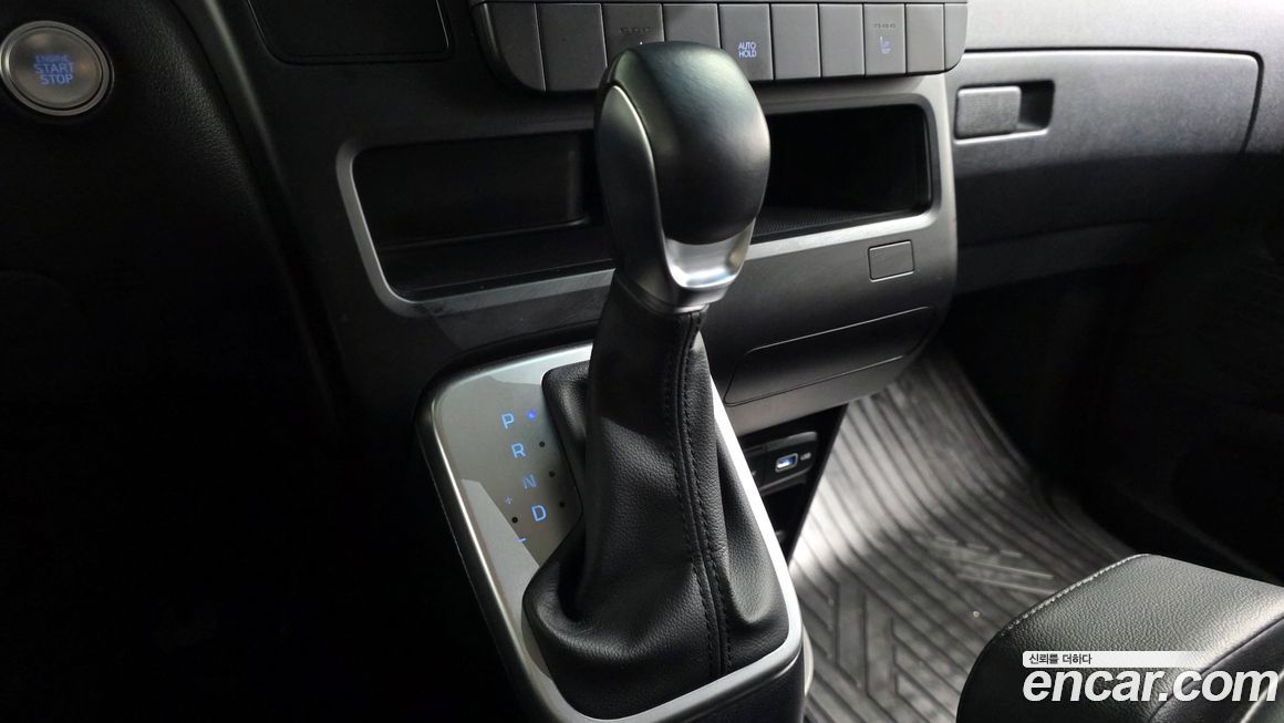 Hyundai Staria 2022