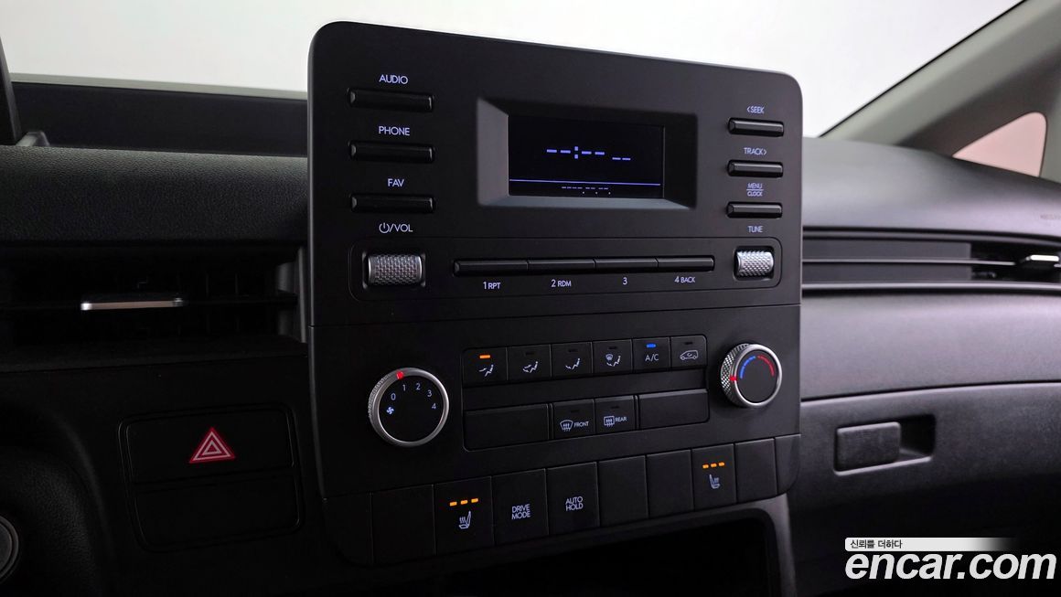 Hyundai Staria 2022