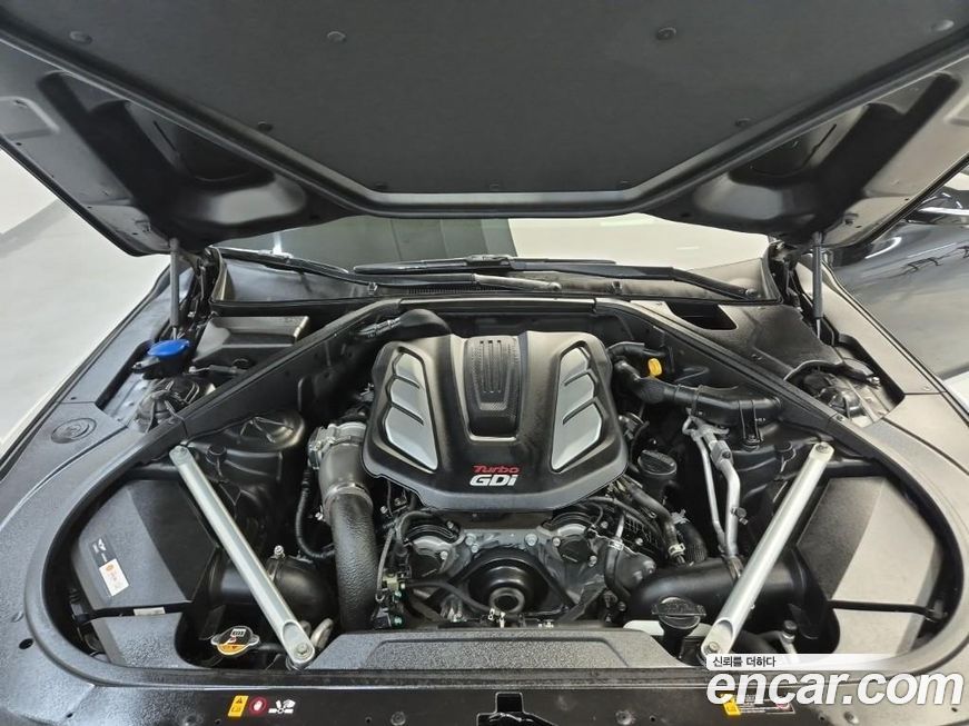 Genesis EQ900 2016