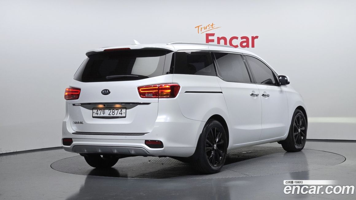 Kia Canival 2019