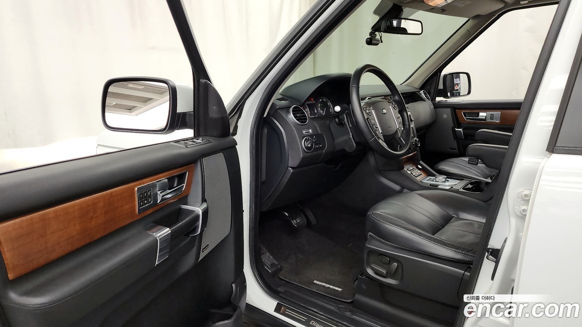 Land Rover Discovery 2013