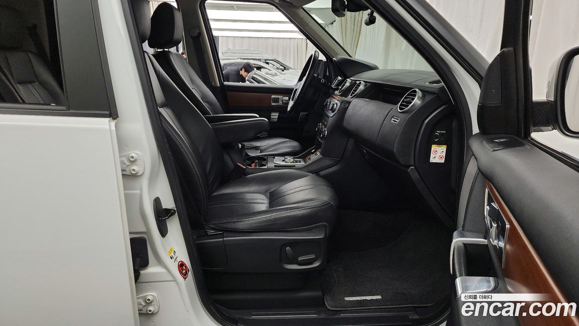 Land Rover Discovery 2013