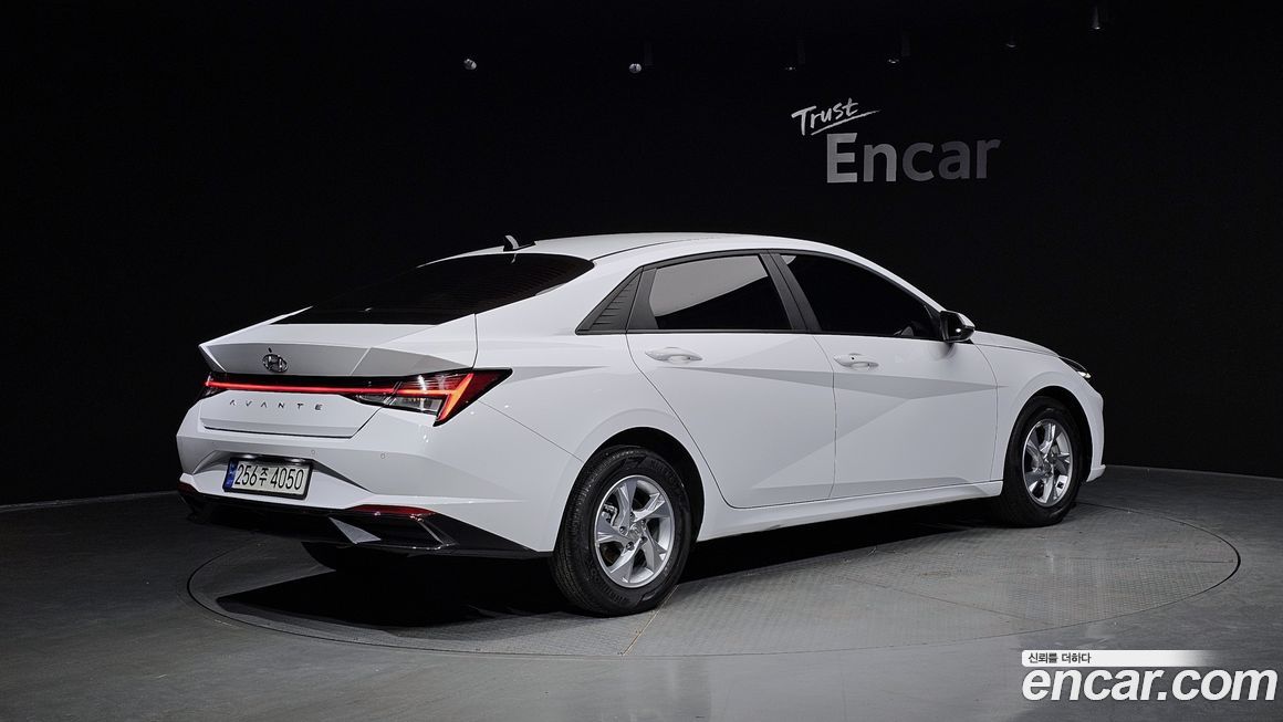 Hyundai AVANTE 2021