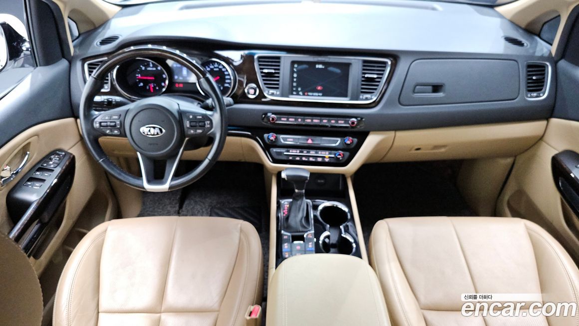 Kia Canival 2019