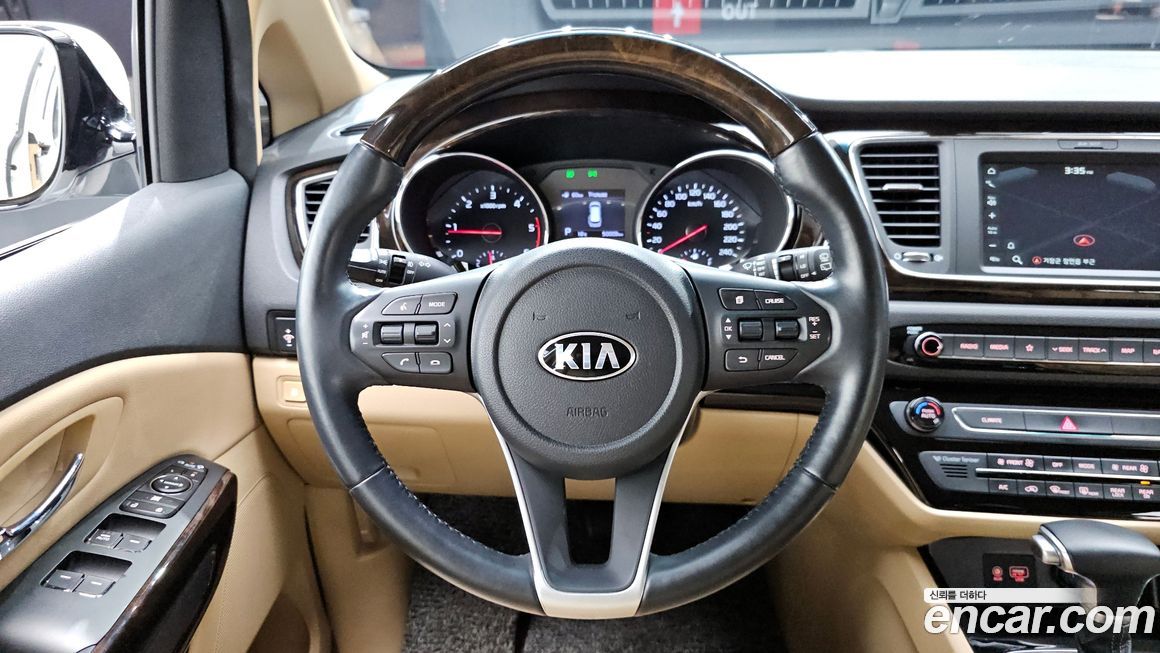 Kia Canival 2019
