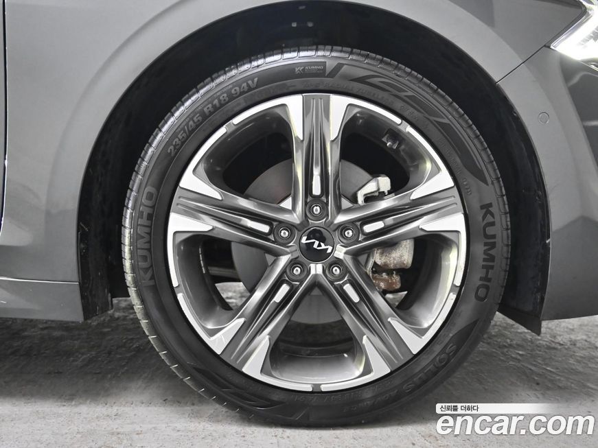 Kia K5 2023