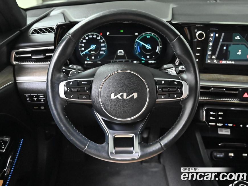 Kia K5 2023