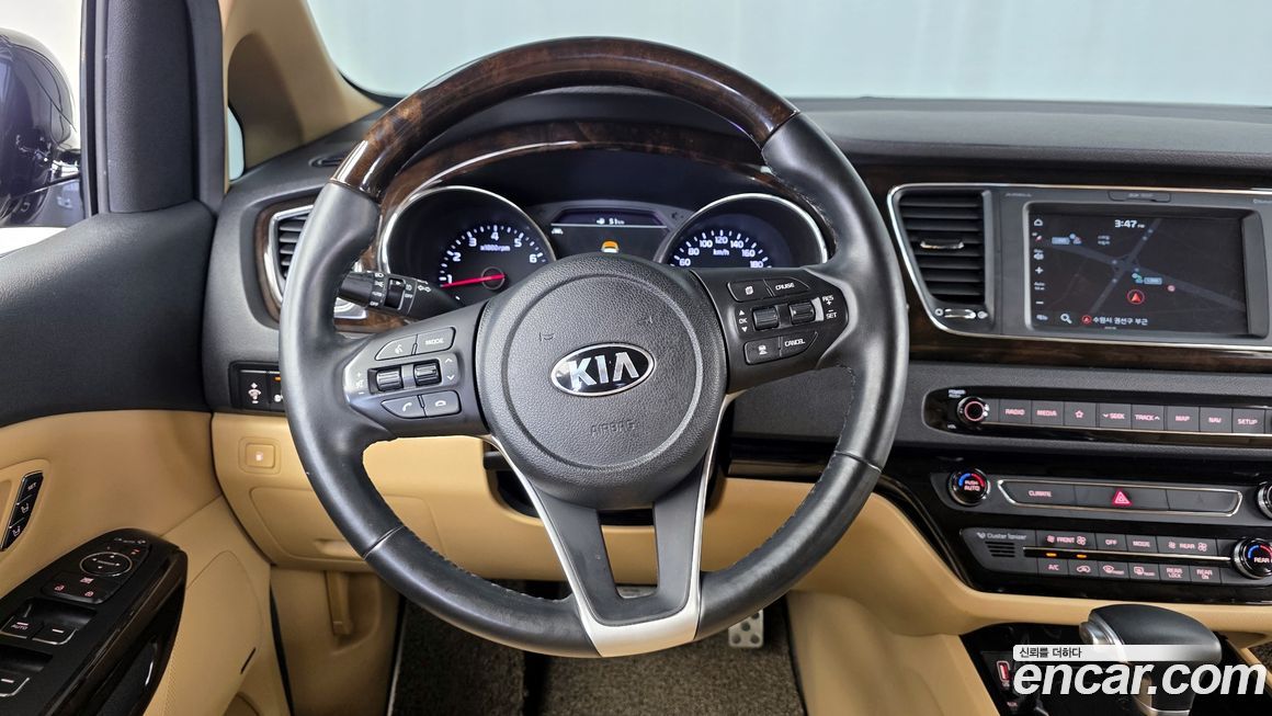 Kia Canival 2019