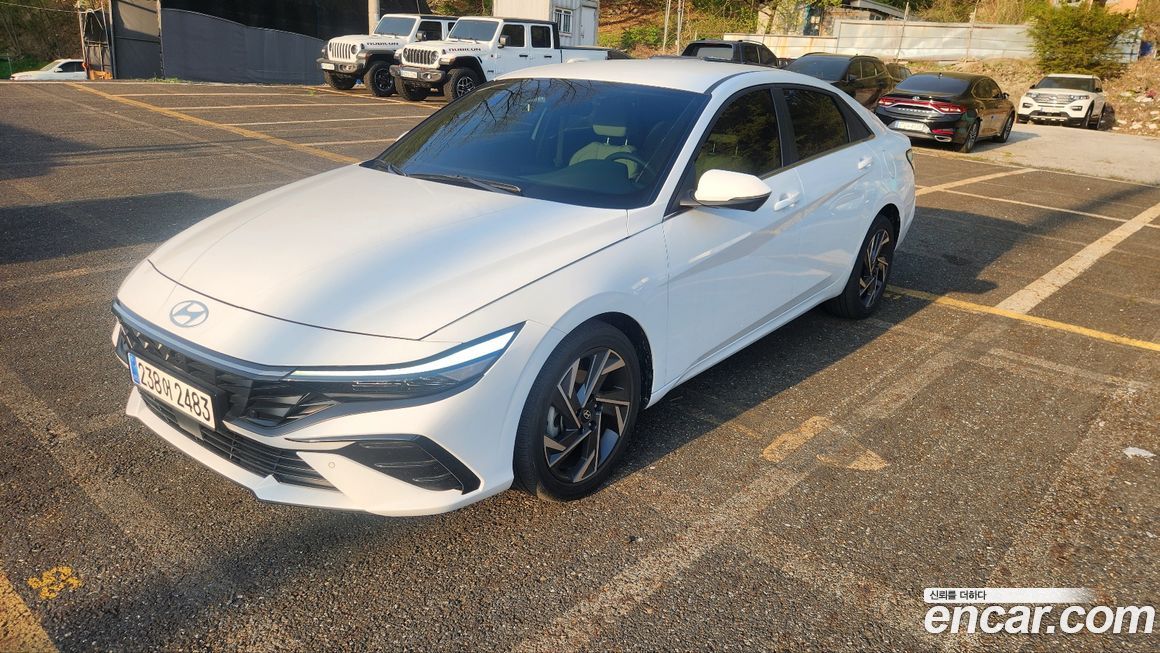 Hyundai AVANTE 2024