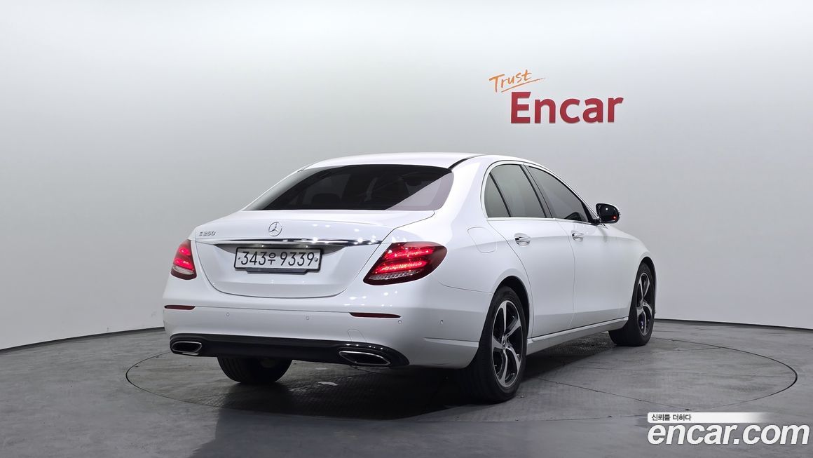 Mercedes-Benz E-Class 2020