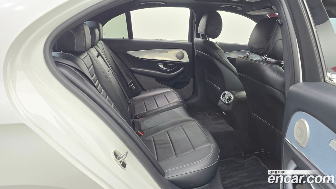 Mercedes-Benz E-Class 2020