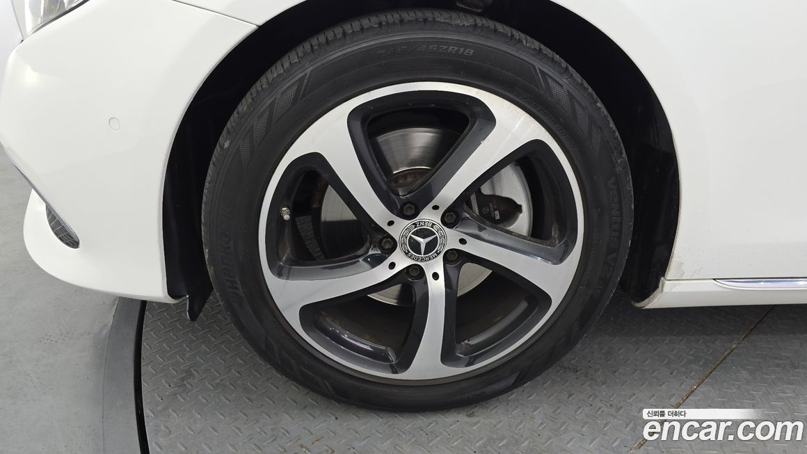 Mercedes-Benz E-Class 2020