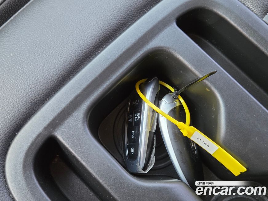 Hyundai Staria 2023