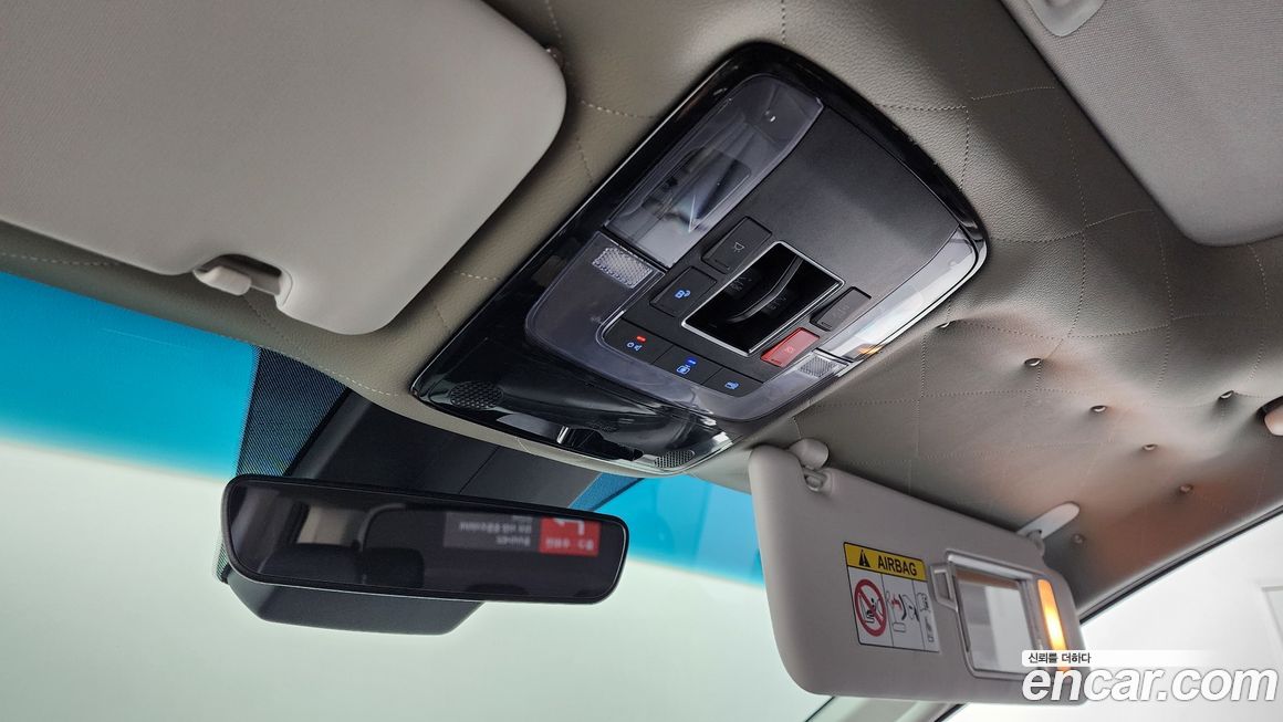 Hyundai Staria 2024